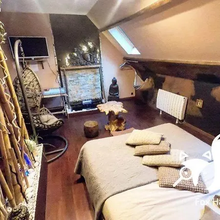 Secret D Une Nuit Chambres D Hotes ,Hotel ,A Vicq Pres De Onnaing,Avec Piscine Bed & Breakfast Vicq (Nord)