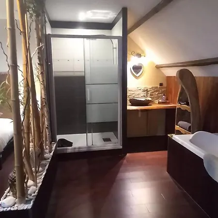 Secret D Une Nuit Chambres D Hotes ,Hotel ,A Vicq Pres De Onnaing,Avec Piscine Bed & Breakfast Vicq (Nord)