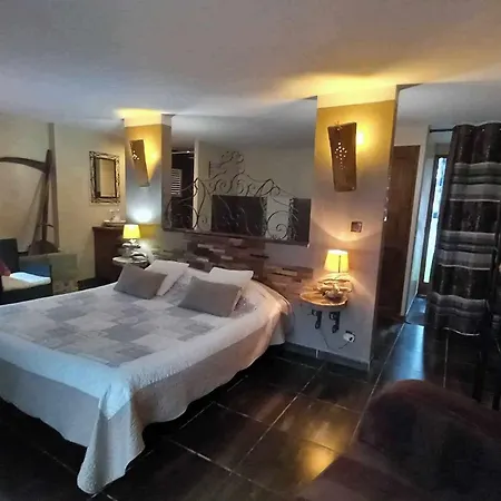 Secret D Nuit D Hotes ,hotel ,a Pres De Onnaing,avec Piscine 3*