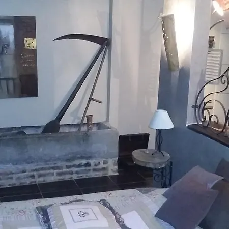 Secret D Une Nuit Chambres D Hotes ,Hotel ,A Vicq Pres De Onnaing,Avec Piscine Bed & Breakfast