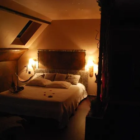 Bed & Breakfast D Hotes ,hotel ,secret D'une Nuit A Vicq Pres De Onnaing,avec Piscine 3*