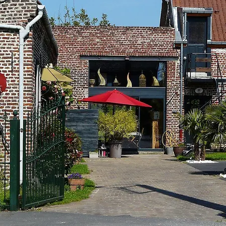 D Hotes ,hotel ,secret D'une Nuit A Pres De Onnaing,avec Piscine 住宿加早餐酒店 Vicq (Nord)